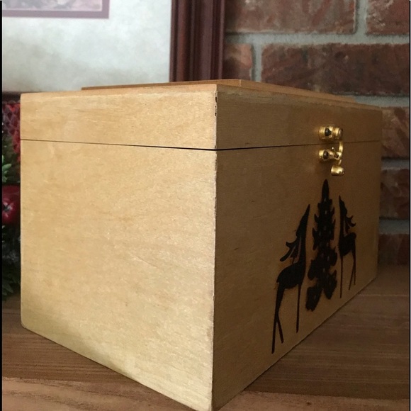 Rare Vintage 1970’s Hand Carved Wood Deer Box - Picture 7 of 11